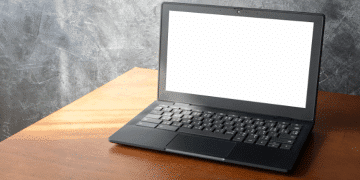 In-Depth Product Review: Assessing the Battery Life and Performance of 5 Premium Laptops for 2026